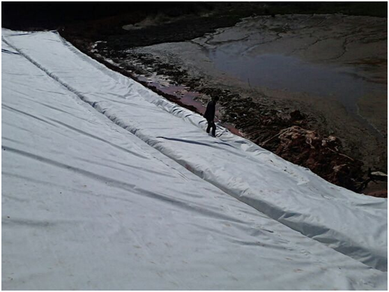 理解設(shè)計(jì)意圖土工膜施工采取創(chuàng)造性措施