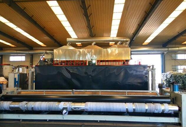 聚乙烯土工膜和聚氯乙烯土工膜哪個(gè)質(zhì)量比較穩(wěn)定？