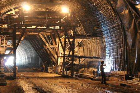 嚴(yán)寒地區(qū)隧道土工布施工要涉及幾道工序？