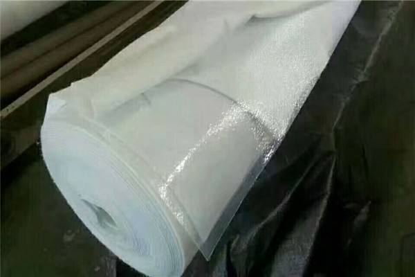 HDPE土工膜在油罐基礎(chǔ)防滲可延長(zhǎng)使用壽命