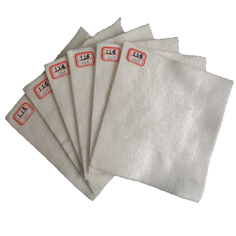 土工布的柔性特征可減下跌水流動(dòng)能的作用