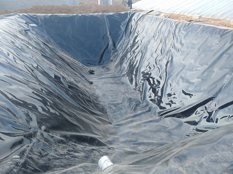 復(fù)合排水網(wǎng)怎樣搭接可防止戳破防滲土工膜