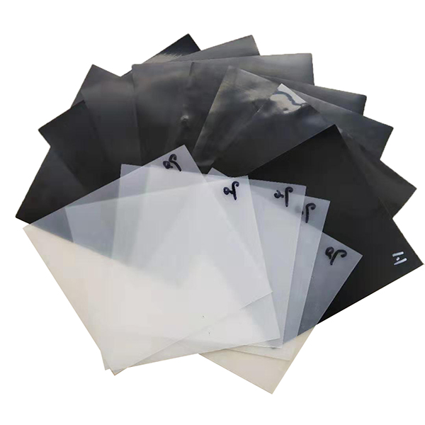 影響土工膜老化的內(nèi)部及外部因素有哪些？