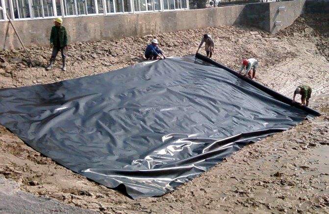 施工過程中如果遇到土工膜局部撕裂怎么解決？