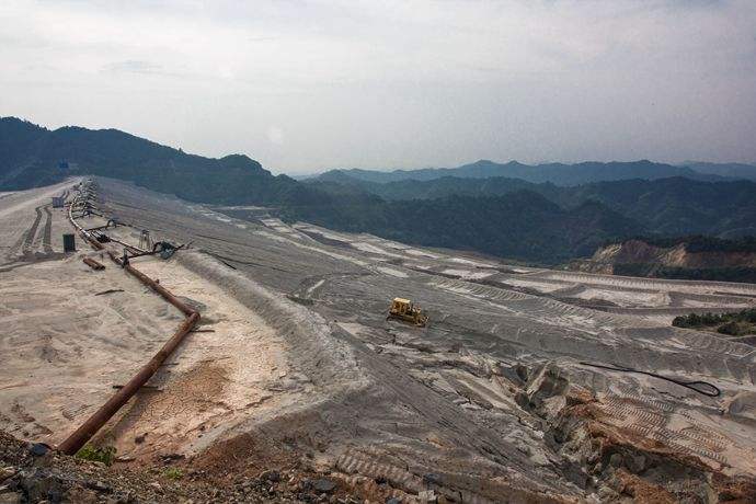 土工膜、土工網(wǎng)、土工織物在填埋場占用分量