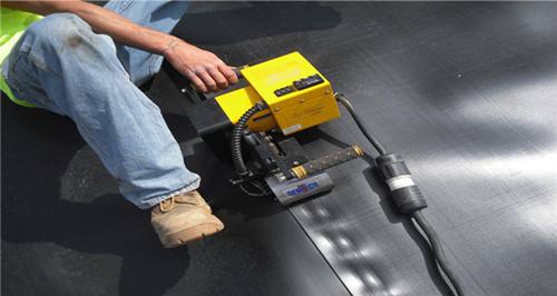 土工膜鋪設(shè)T字型接頭注意事項(xiàng)