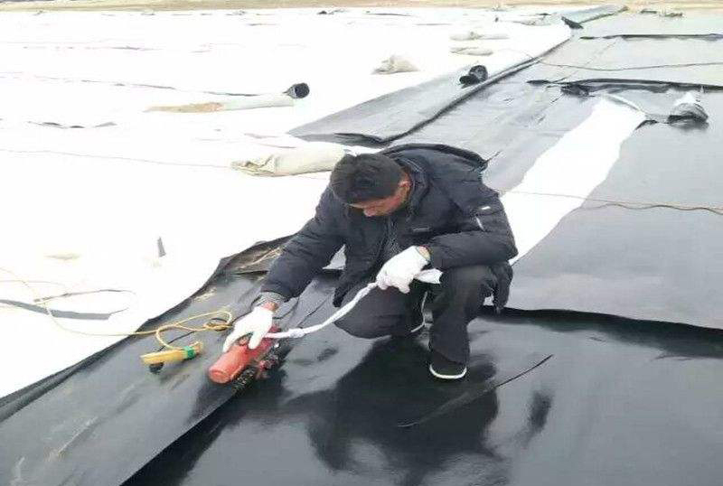 復(fù)合土工膜施工質(zhì)量檢查及驗(yàn)收