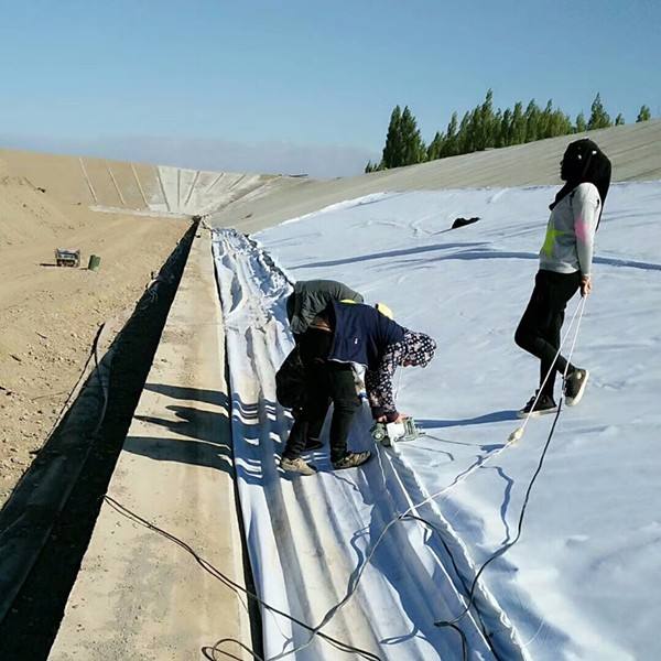 復(fù)合土工膜的幾種特性能給工程帶來哪些效果？