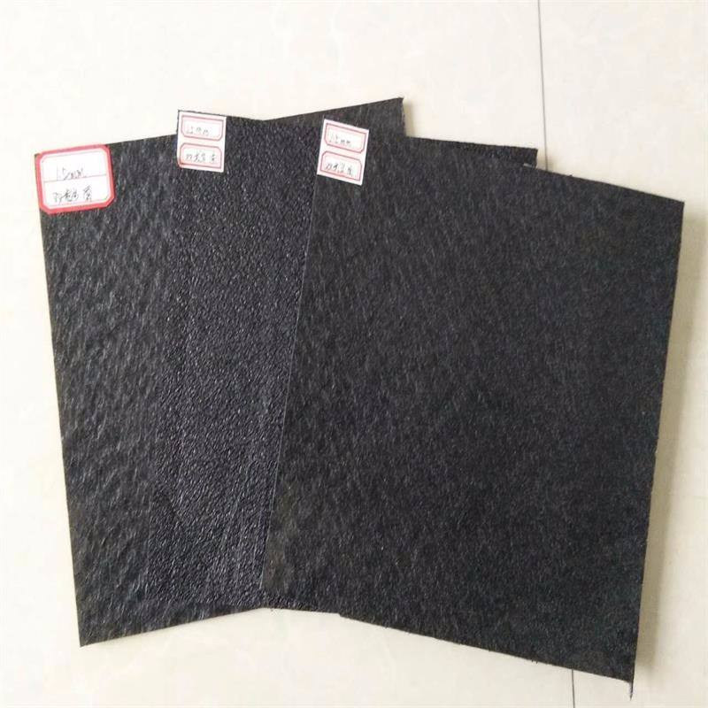 土工膜的性能指標應符合現(xiàn)行國家標準的有關(guān)規(guī)定