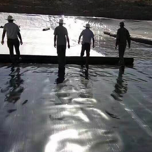 土工防滲膜即非織造復(fù)合土工膜作為節(jié)水材料的優(yōu)勢(shì)