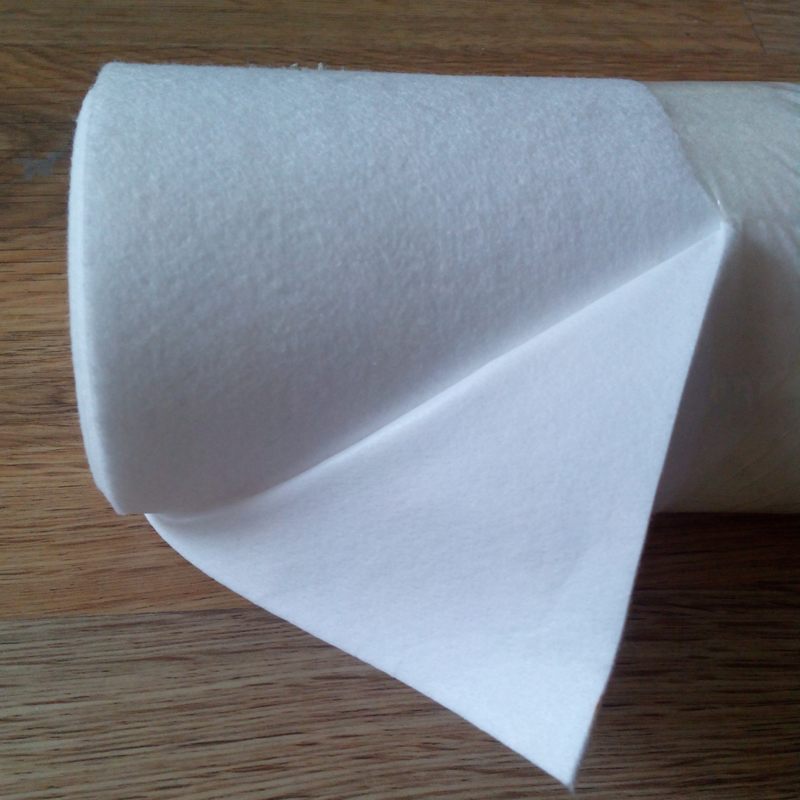 使用透水模板布以后，混凝土結(jié)構(gòu)表面強度提高15%以上