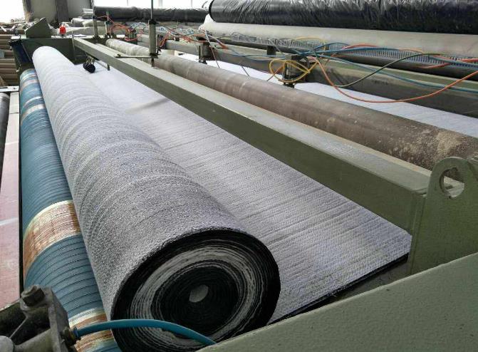 膨潤土毯施工開展及結(jié)束的過程中要保證其質(zhì)量要注意哪三點(diǎn)?